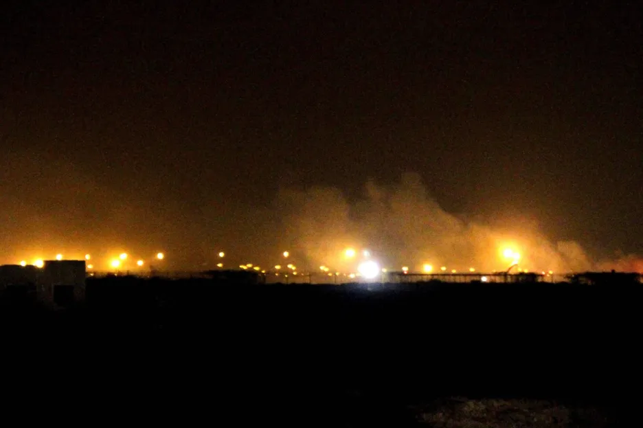 Útok Talibanu na letiště v Karáčí