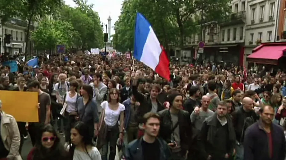 Demonstrace proti Marine Le Penové