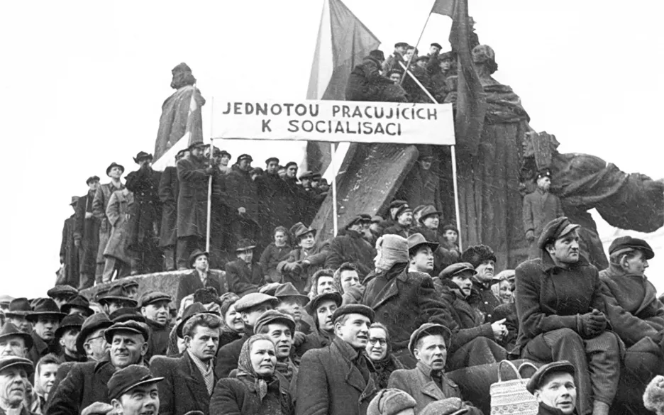 Únor 1948: Manifestace na Staroměstském náměstí