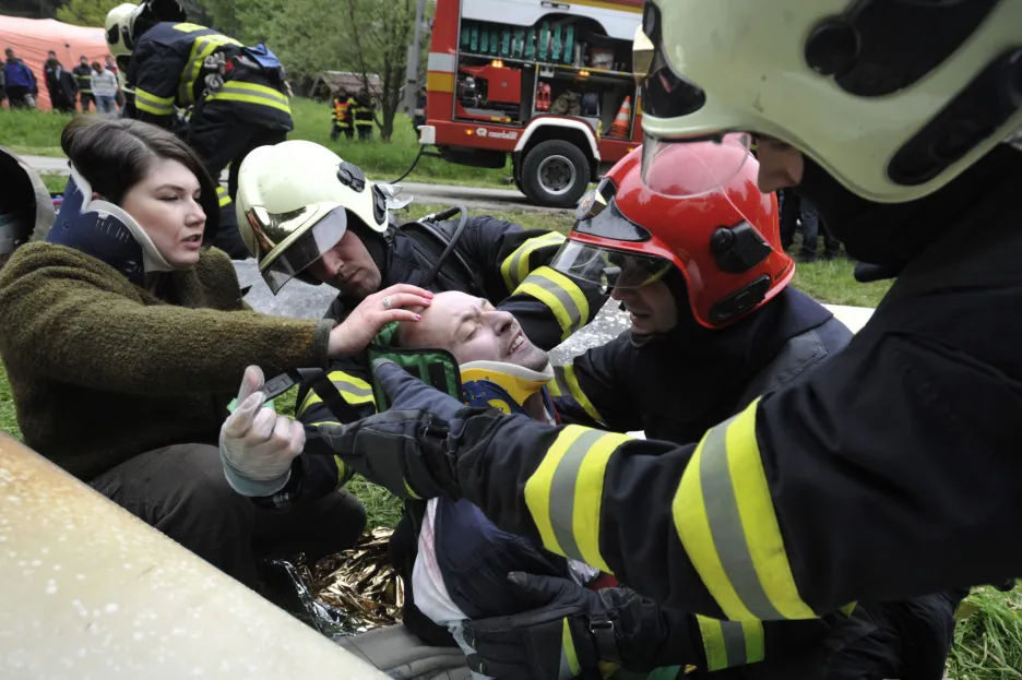 Cvičení záchranářů v Bílých Karpatech
