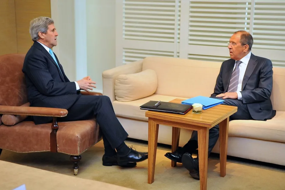 John Kerry a Sergej Lavrov