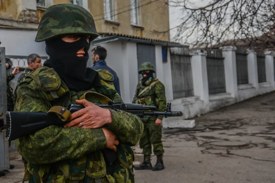 Ozbrojenci v Simferopolu