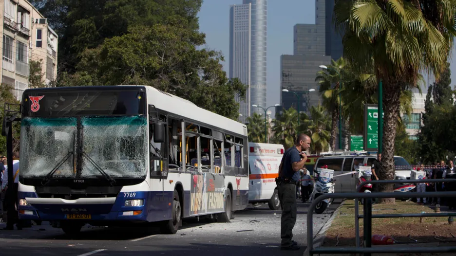 Atentát na autobus v Tel Avivu