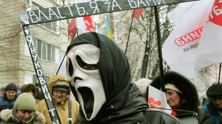 Demonstrace na podporu Jurije Lucenka