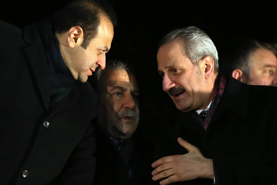 Zafer Çaglayan (vpravo) a Muammer Güler (uprostřed)