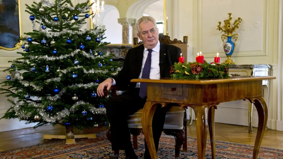 Miloš Zeman krátce před vánočním poselstvím, které pronesl v Lánech