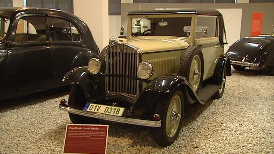 Z výstavy historických automobilů Praga