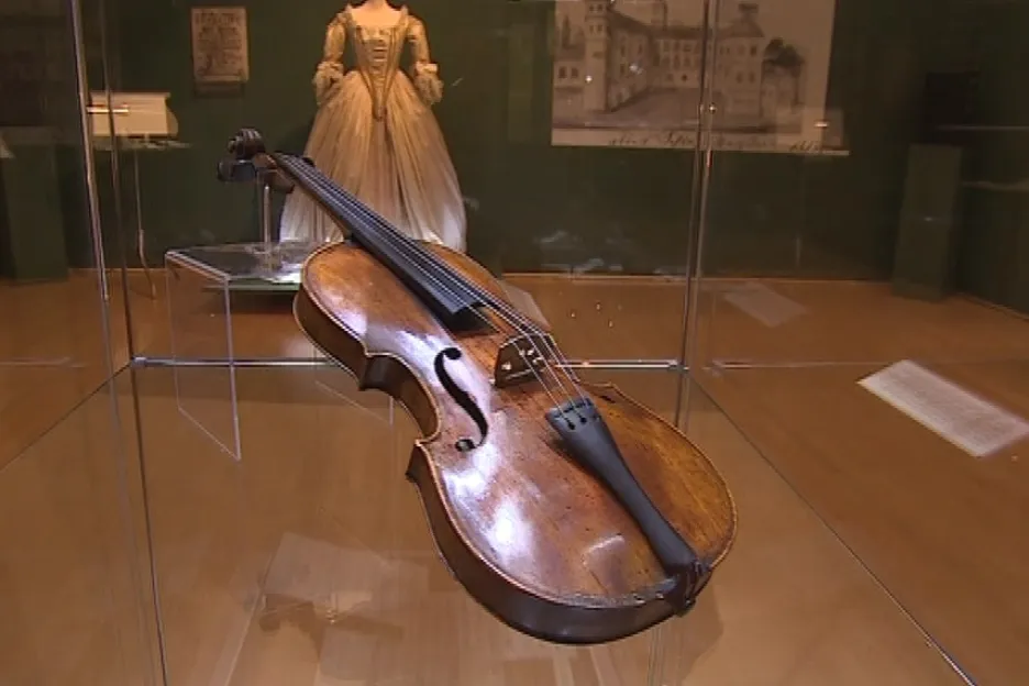 Historický hudební nástroj