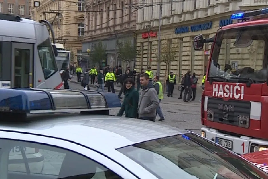 Kvůli úniku plynu policisté uzavřeli část ulice Česká