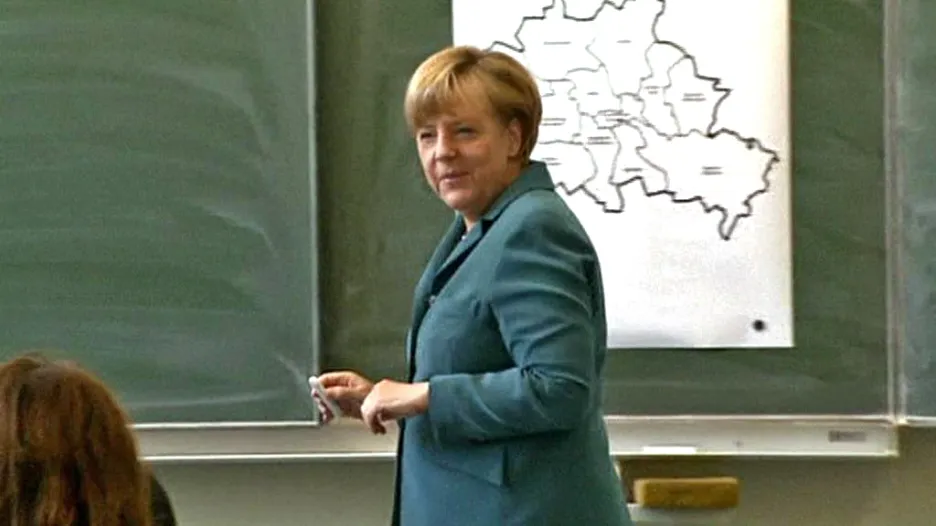 Angela Merkelová vedla hodinu dějepisu