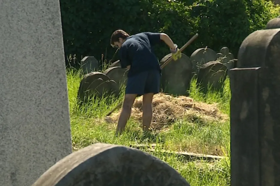 Na židovském hřbitově v Holešově jsou stovky náhrobků