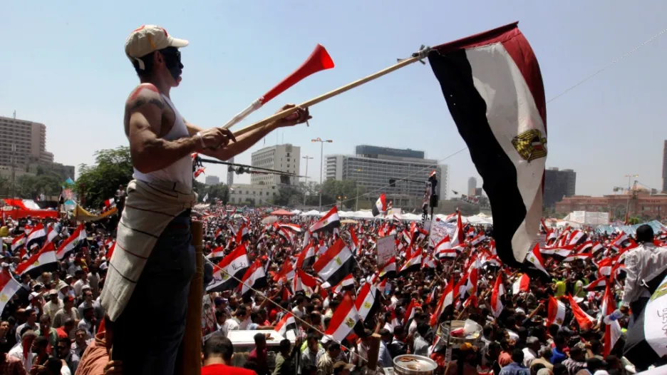 Demonstrace na náměstí Tahrír