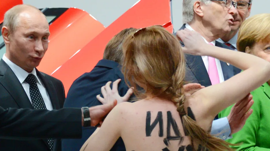Členky Femen protestovaly v Hannoveru proti Putinovi