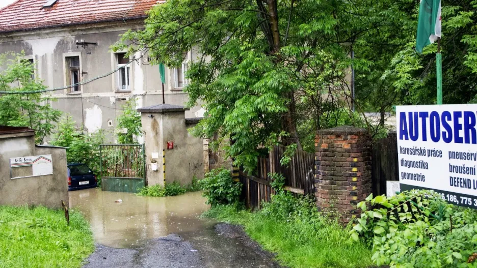 Rozvodněný Botič, Praha-Záběhlice