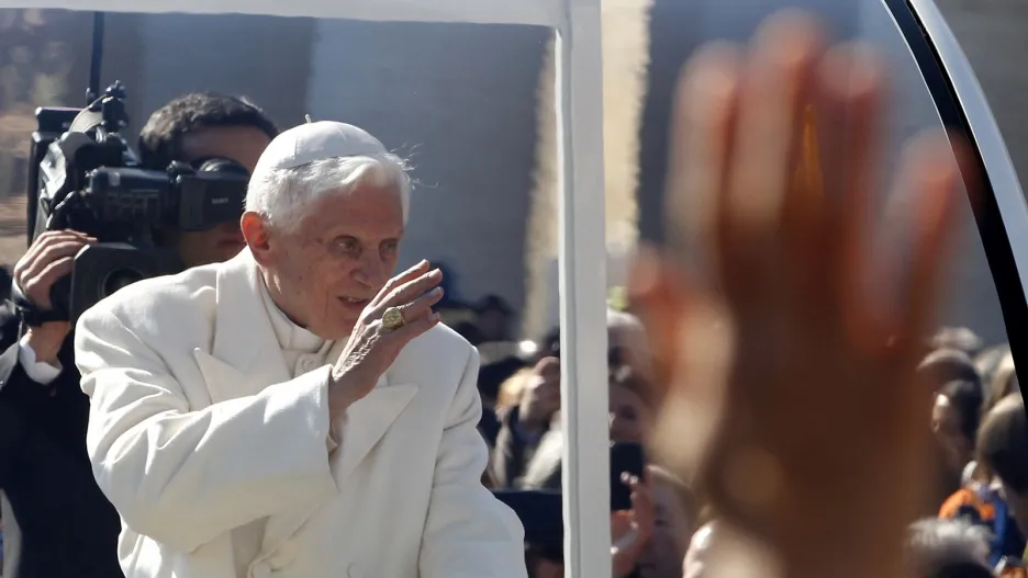 Papež Benedikt  XVI. na generální audienci