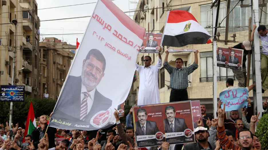 V Egyptě demonstrují příznivci prezidenta Mursího