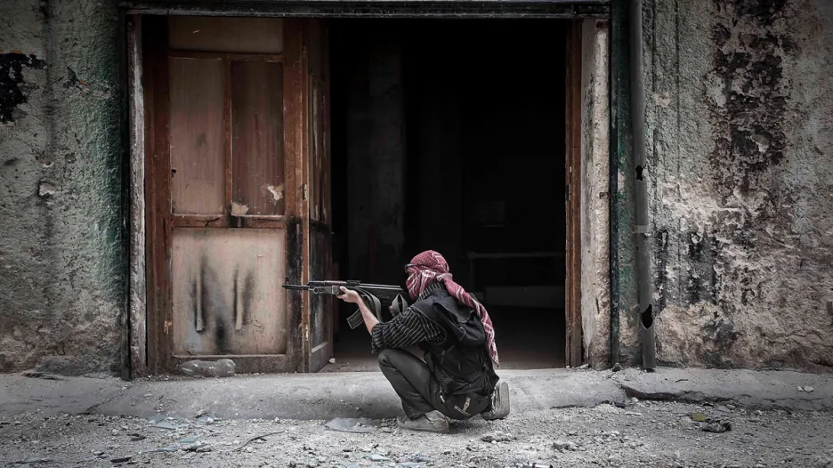 Bojovník opoziční Syrské svobodné armády