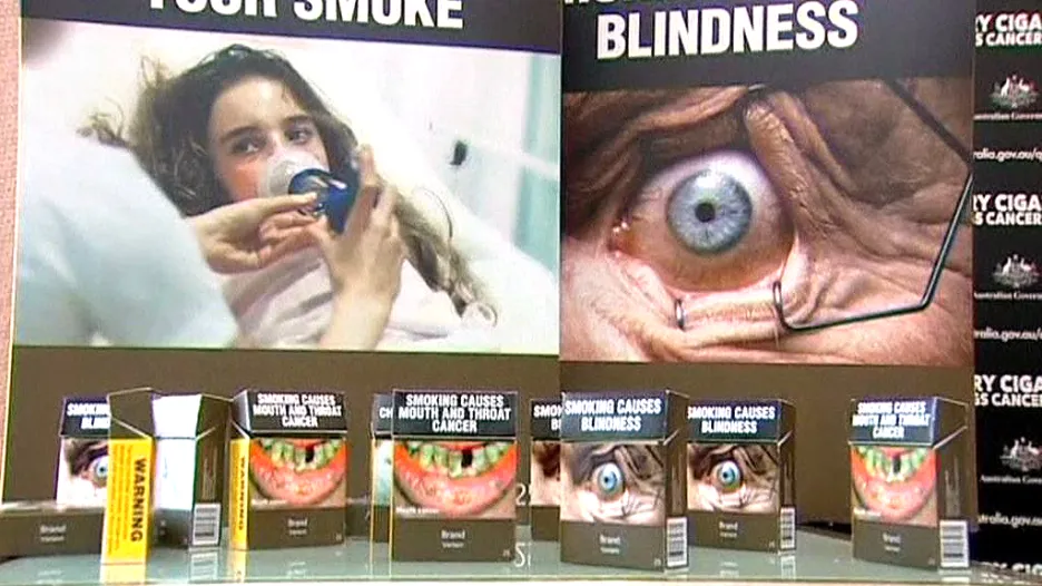 Fotografie následků kouření na krabičkách cigaret
