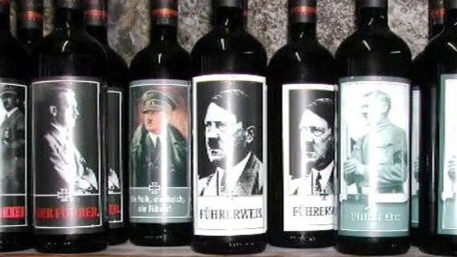 Hitler na etiketě vína