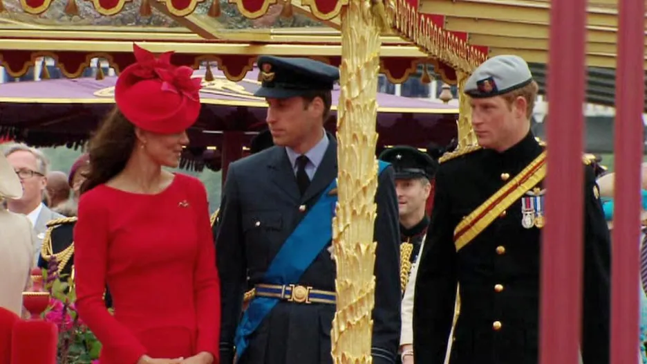 Vévodkyně Kate a princové William a Harry