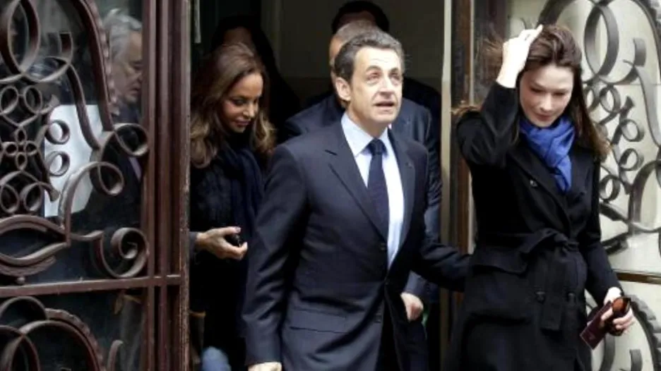 Sarkozy v den voleb