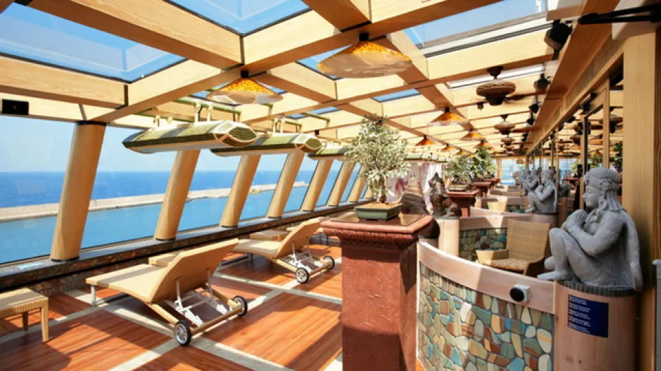 Interiér lodi Costa Concordia