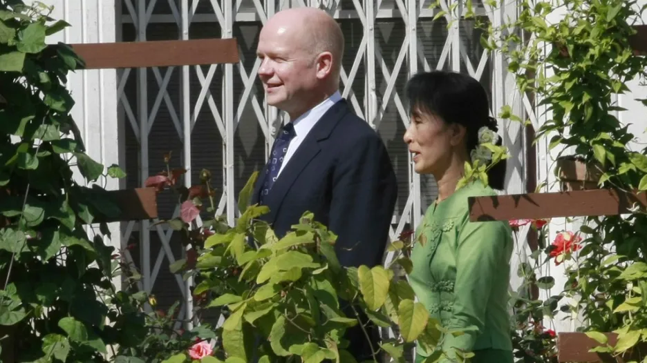 William Hague a Su Ťij