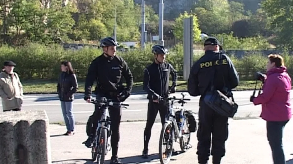 Policisté na kolech