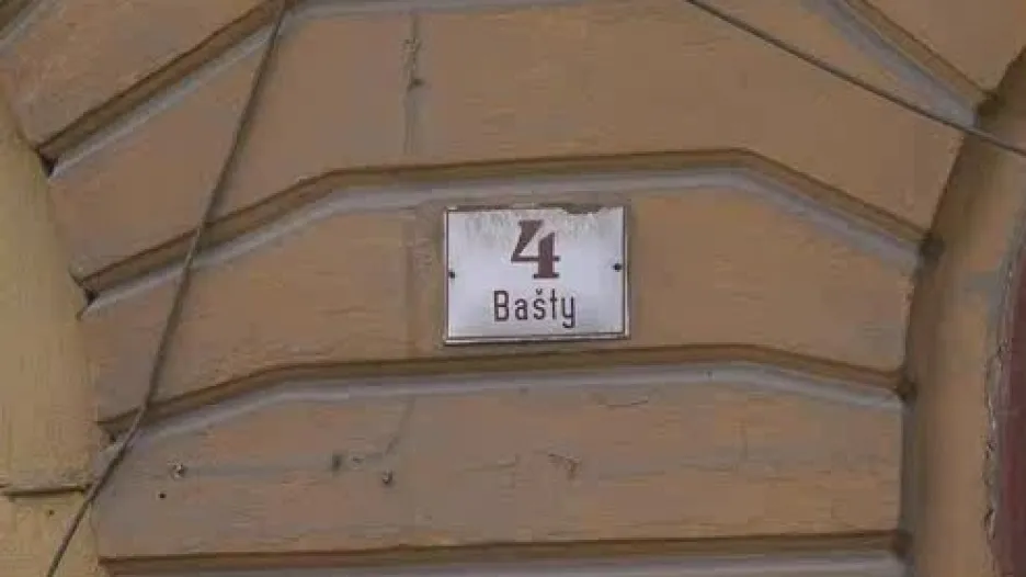 Narušená statika domu uzavřela ulici v centru Brna