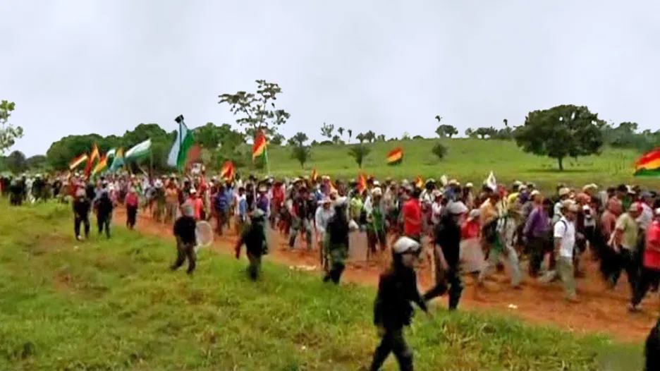 Bolivijští indiáni protestují proti stavbě dálnice
