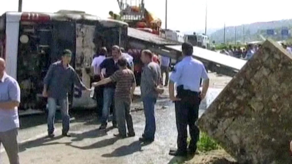 Následky požáru autobusu v Turecku