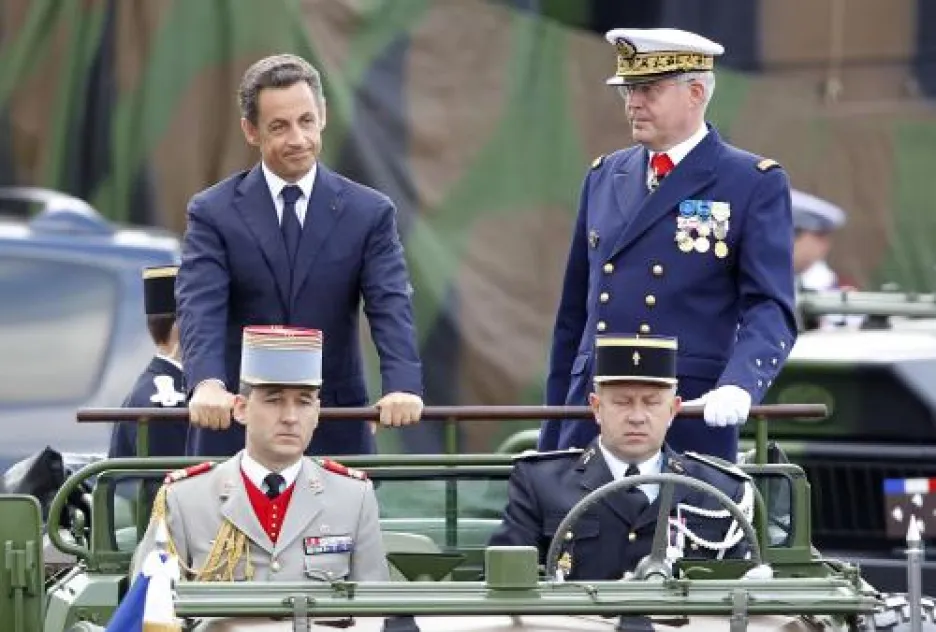 Nicolas Sarkozy na vojenské přehlídce