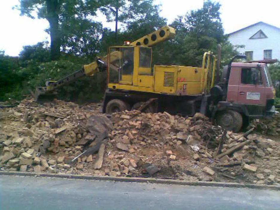 Demolice domu ve Vítkově