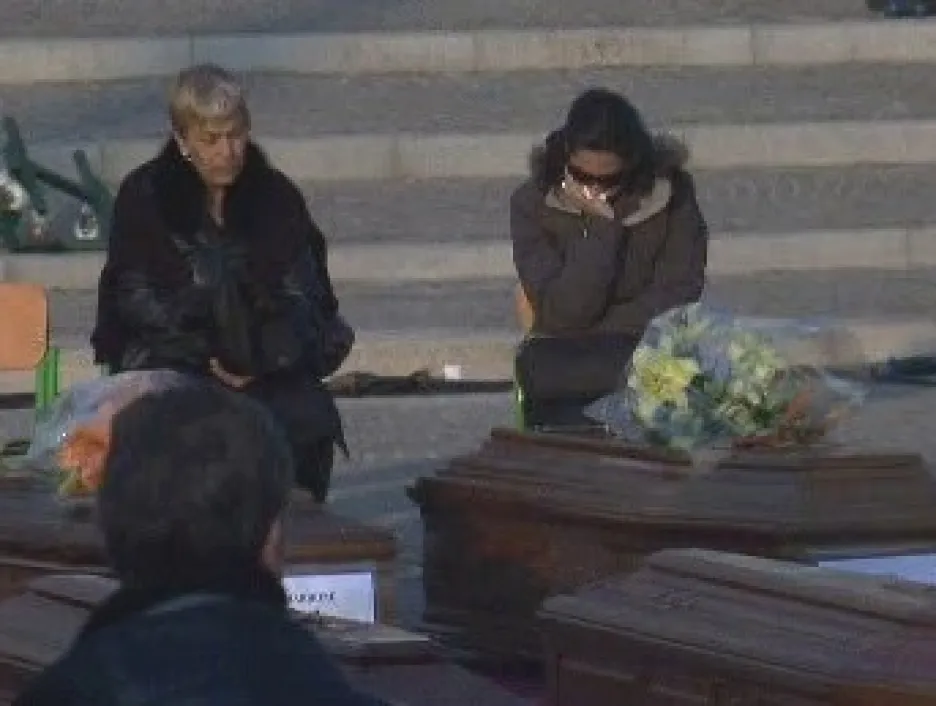 Pohřeb obětí zemětřesení