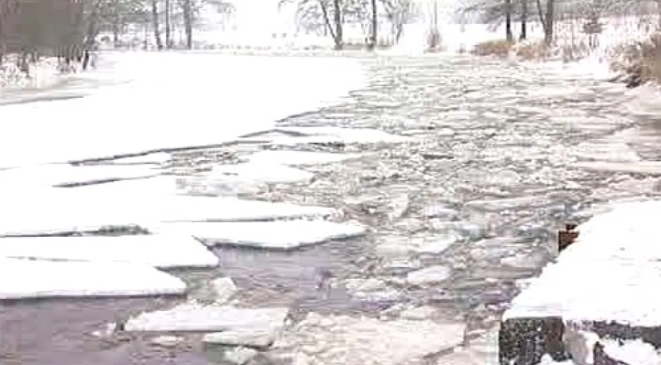 Zamrzlá řeka