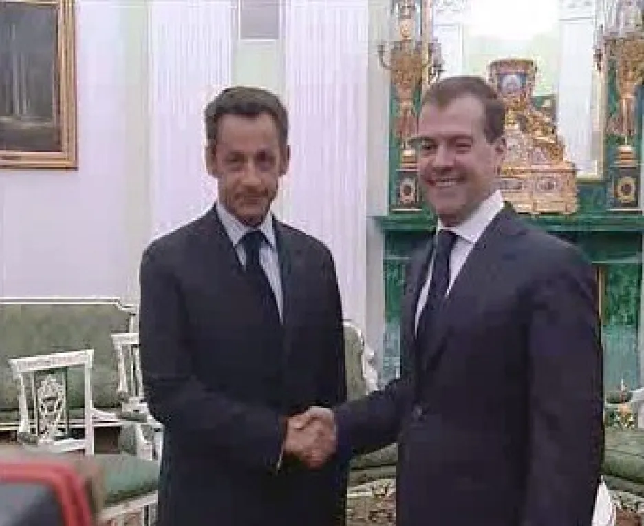 Nicolas Sarkozy a Dmitrij Medveděv