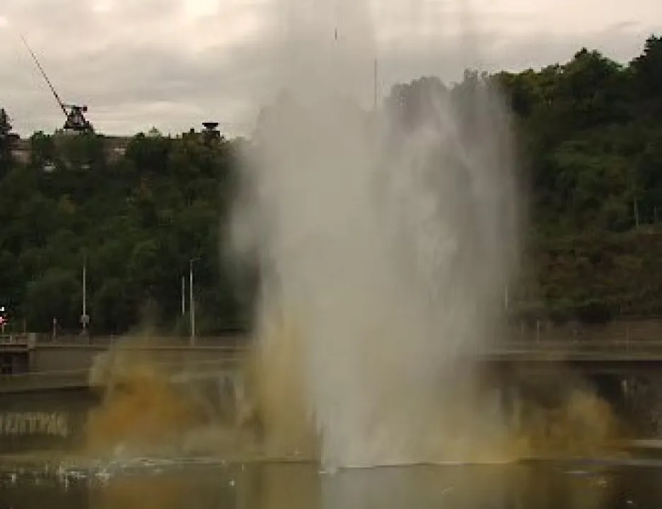 Výbuch na Vltavě
