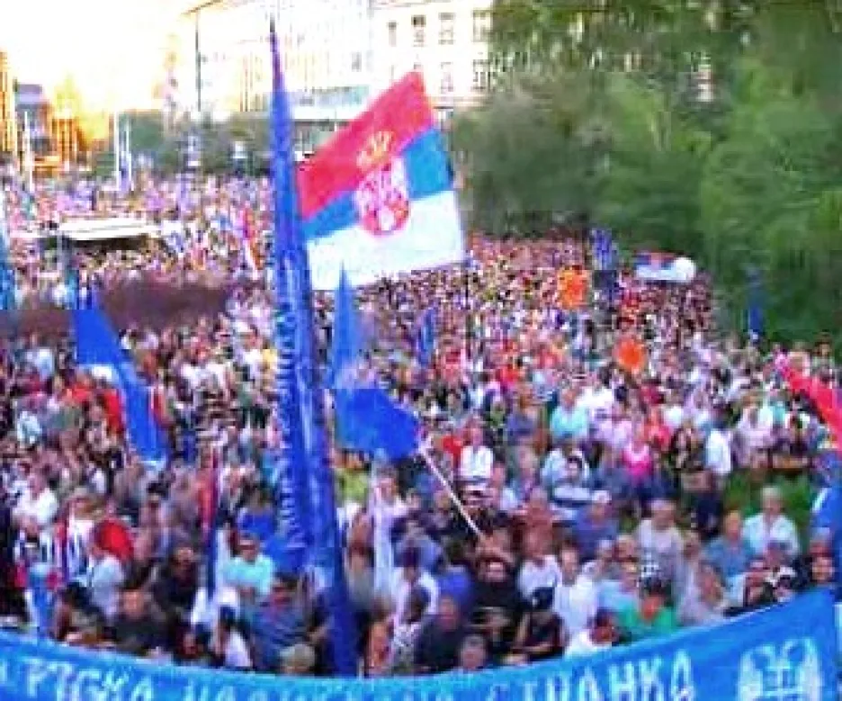 Demonstrace na podporu Karadžiče