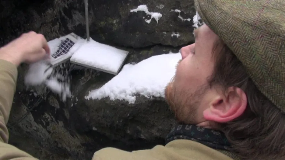 Geologové měří pohyb skal i v zimě