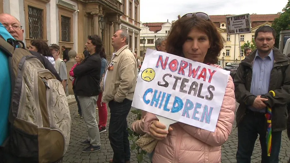 Pochod proti odebírání dětí norskými úřady