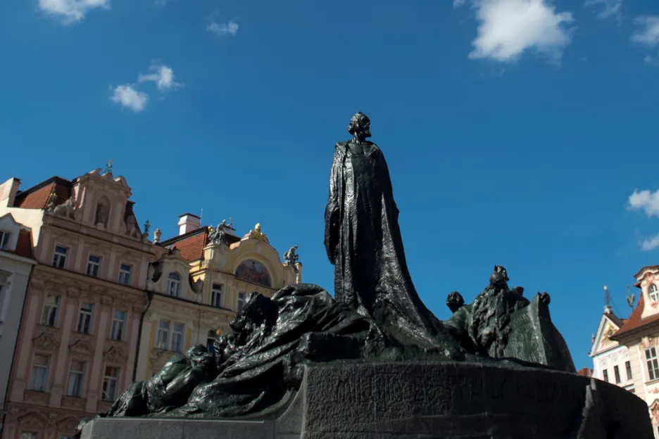Pomník Jana Husa na Staroměstském náměstí