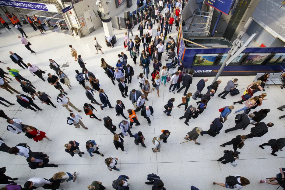 Zastavené metro způsobilo chaos v ulicích Londýna