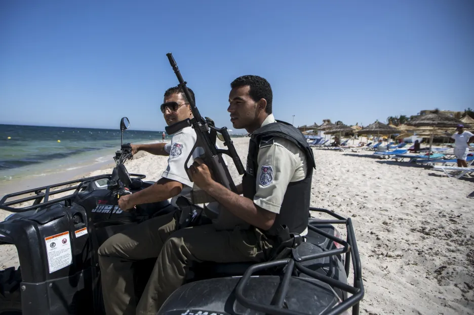 Policie hlídkuje v letovisku Sousse
