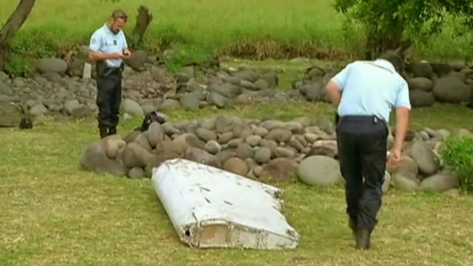 Trosky letadla nalezené na pobřeží Reunionu
