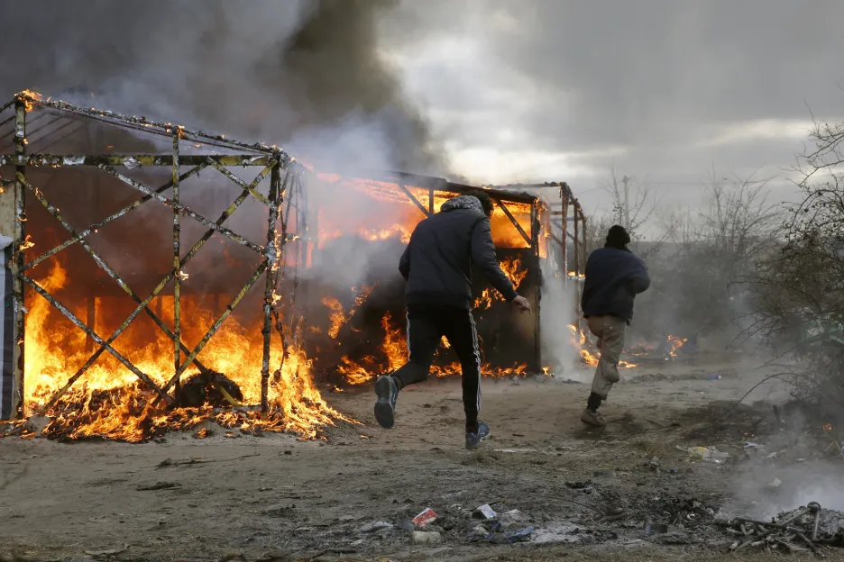 Střety při vyklízení kolonie v Calais