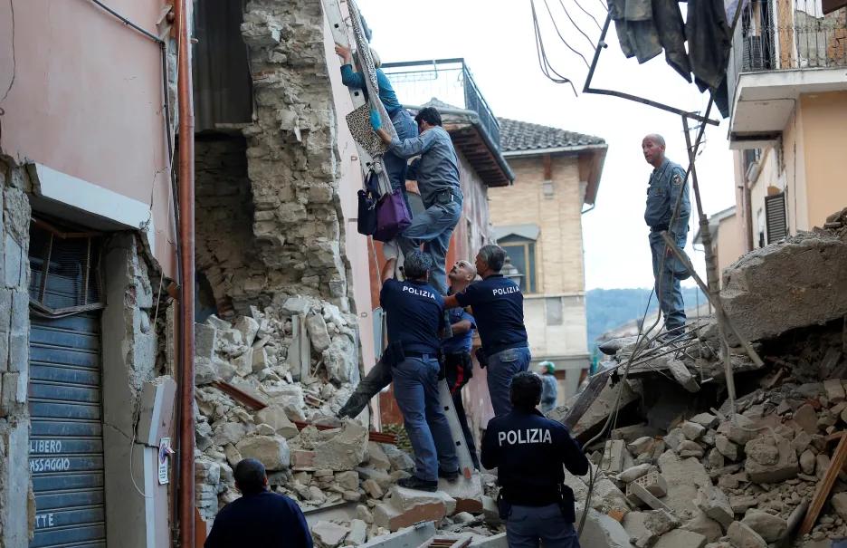 Zemětřesení ve střední Itálii