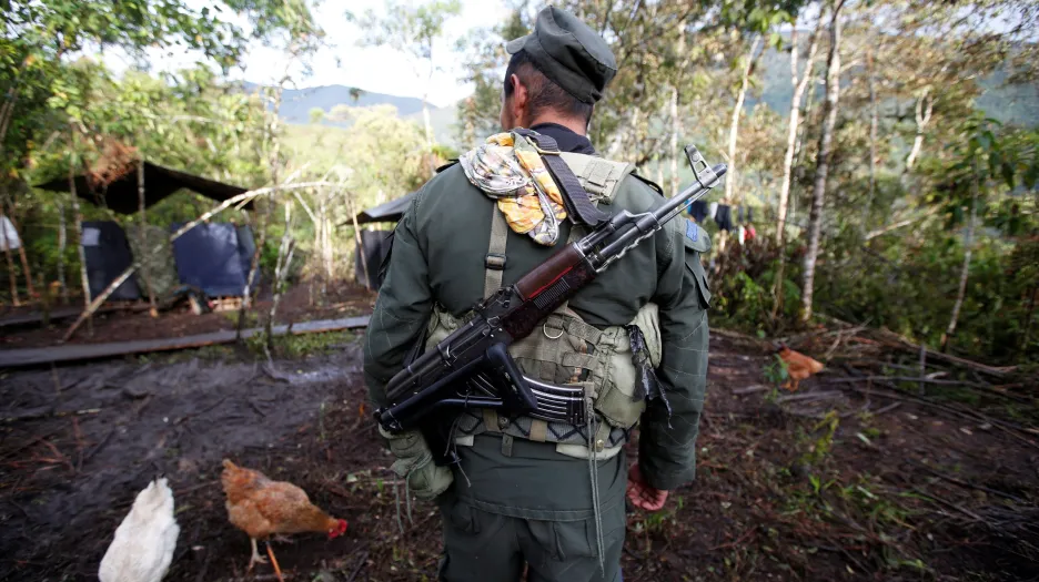 Bojovník FARC v Kolumbii