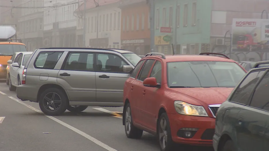 Opravy ulice Křenová komplikují dopravu v Brně