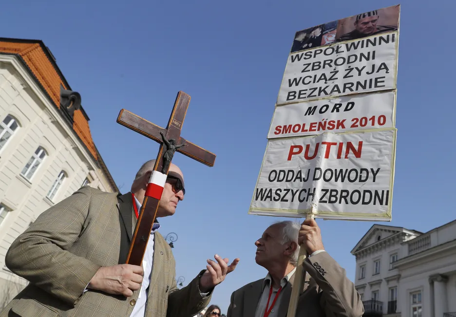 Pieta připomínající nehodu polského prezidentského letadla u Smolenska v roce 2010