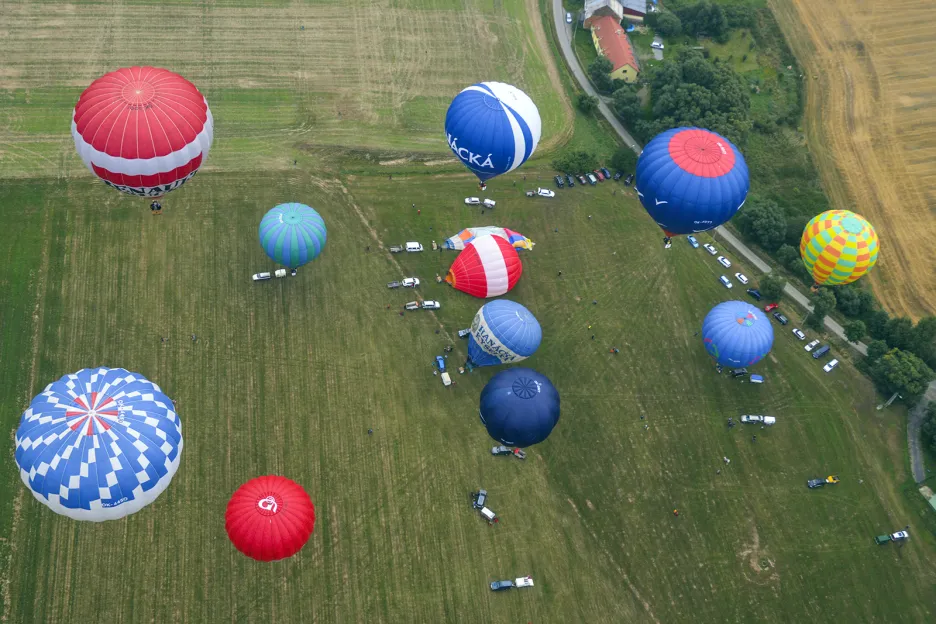 Balony nad Bouzovem